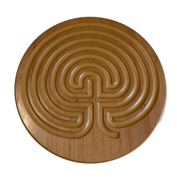 AUM Wood Products Large Finger Labyrinth Mindfulness Meditation Awakening Prayer - Picture 1 of 9